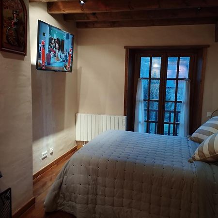 Esqui, Aigueestortes Y Boi-Tauell A Tus Pies En Ebrehogar Pla de l'Ermita Bagian luar foto