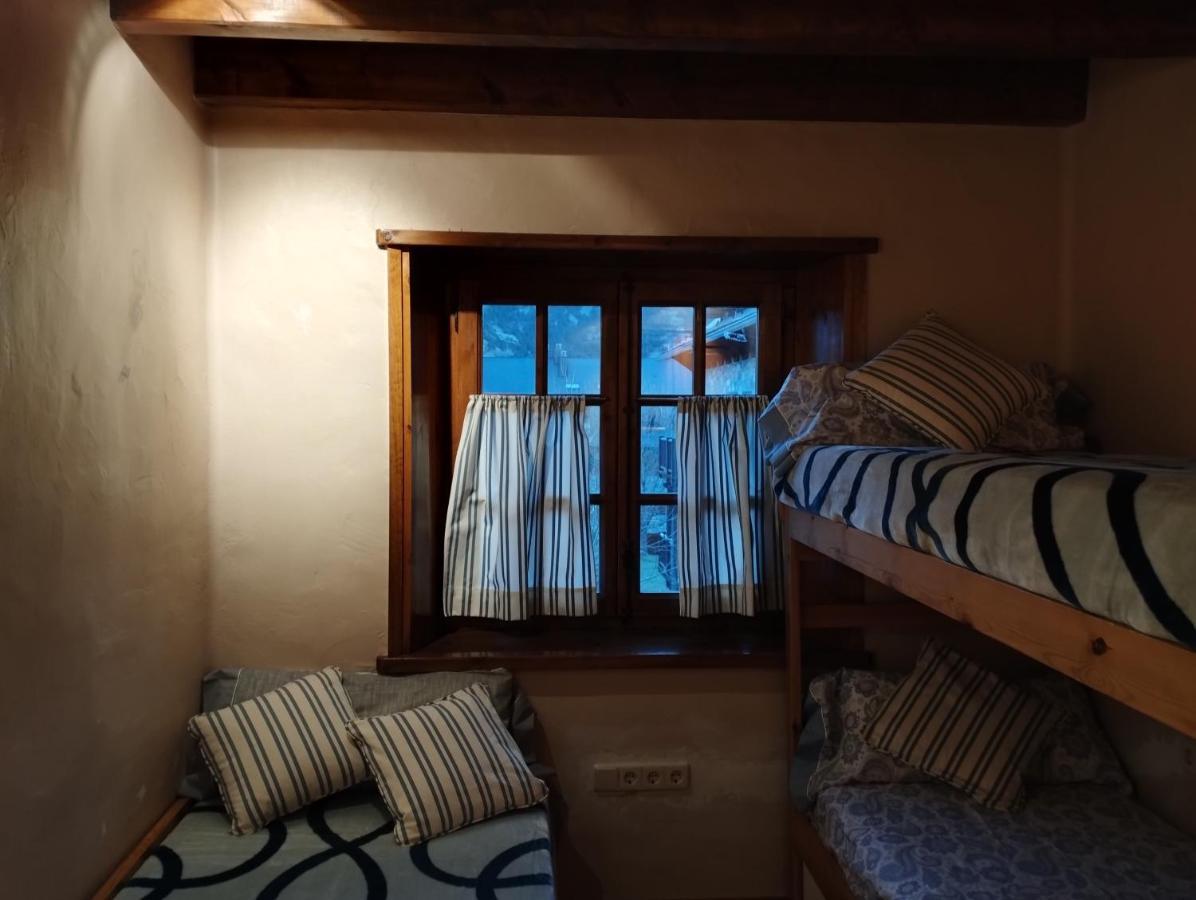 Esqui, Aigueestortes Y Boi-Tauell A Tus Pies En Ebrehogar Pla de l'Ermita Bagian luar foto