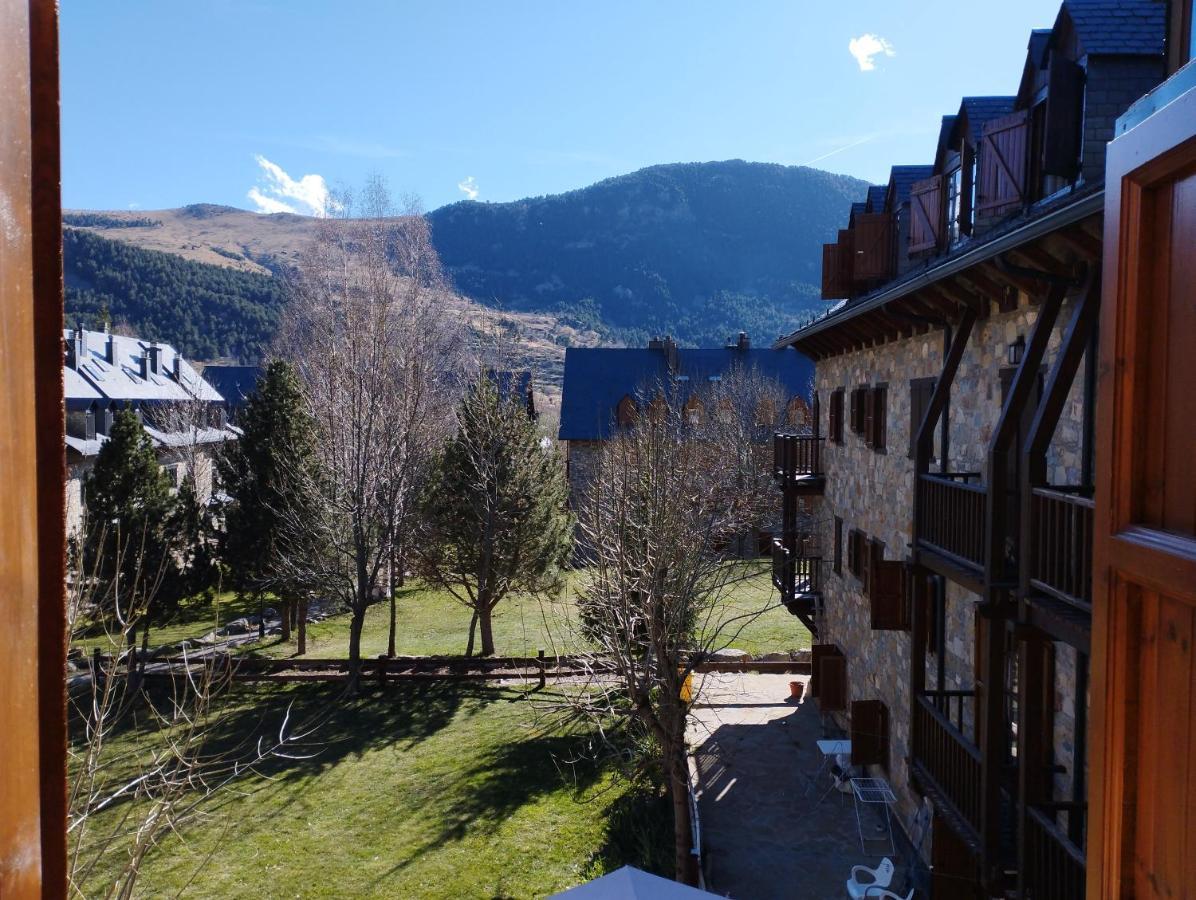 Esqui, Aigueestortes Y Boi-Tauell A Tus Pies En Ebrehogar Pla de l'Ermita Bagian luar foto