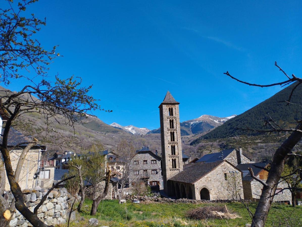 Esqui, Aigueestortes Y Boi-Tauell A Tus Pies En Ebrehogar Pla de l'Ermita Bagian luar foto