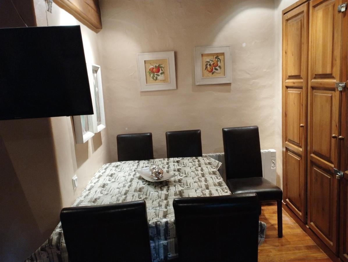 Esqui, Aigueestortes Y Boi-Tauell A Tus Pies En Ebrehogar Pla de l'Ermita Bagian luar foto